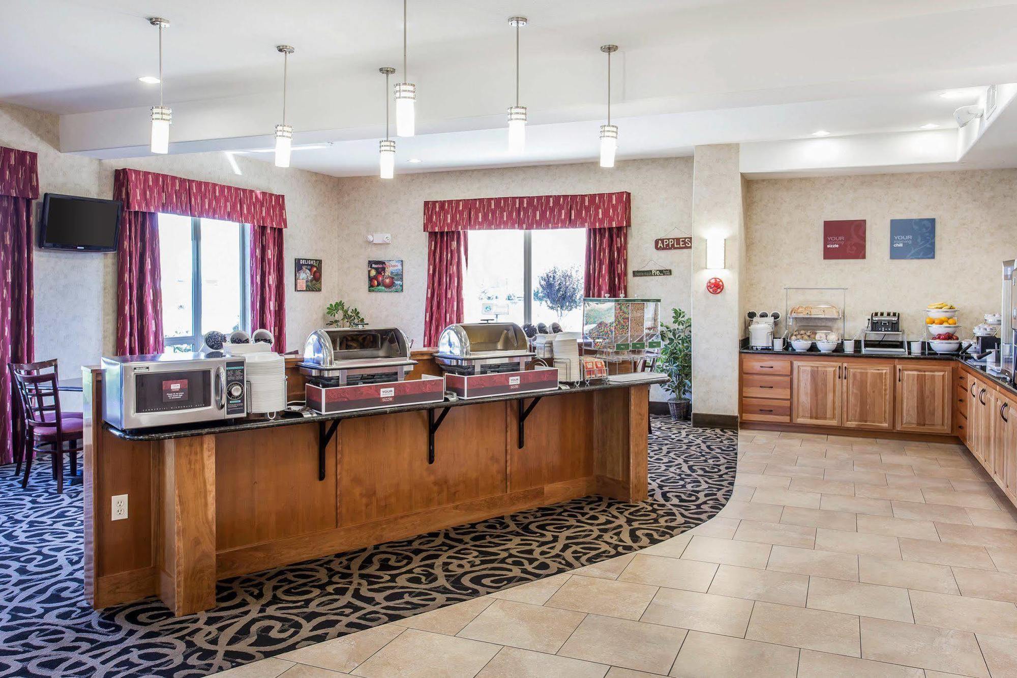 Comfort Suites Wenatchee Gateway Εξωτερικό φωτογραφία